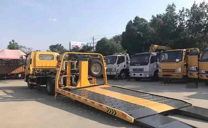 盘龙区汽车中途维修案例